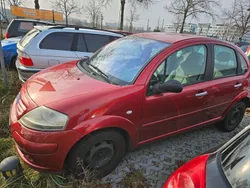 Rot Gebraucht 2003 Citroën C3 Exclusive Kleinwagen | 2.999 € (Fairer Preis)