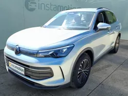 Silber Gebraucht 2024 VW Tiguan Life SUV | 35.420 € (Etwas zu teuer)
