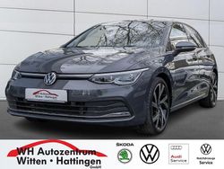 Grau Gebraucht 2022 VW Golf VIII Style Limousine | 26.433 € (Guter Preis)