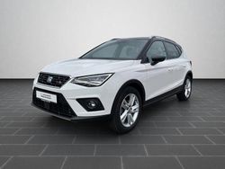 "candy" weiss Gebraucht 2021 Seat Arona FR SUV | 18.880 € (Fairer Preis)