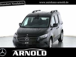 Loparitschwarz Gebraucht 2024 Mercedes 180 Progressive Limousine | 29.700 € (Fairer Preis)