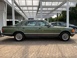 Grün Gebraucht 1983 Mercedes S280 SE Limousine | 11.950 €