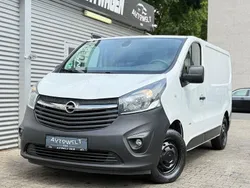 Weiß Gebraucht 2017 Opel Vivaro Van | 8.300 € (Guter Preis)