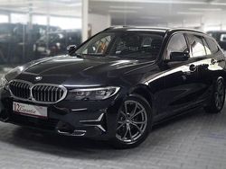 Schwarz Gebraucht 2022 BMW 320 Luxury Line Kombi | 21.990 € (Guter Preis)