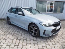 Grau Gebraucht 2023 BMW 320 M Sport Kombi | 39.980 € (Etwas zu teuer)