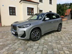 Grau Gebraucht 2025 BMW iX1 M Sport SUV | 48.900 € (Etwas zu teuer)