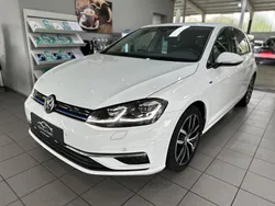 Weiß Gebraucht 2019 VW Golf VII Limousine | 17.490 € (Guter Preis)