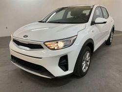 Weiß Gebraucht 2018 Kia Stonic Edition 7 SUV | 11.490 € (Guter Preis)