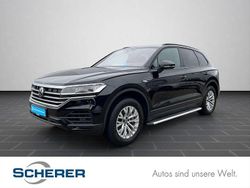 Deep black perleffekt (metallic) Gebraucht 2022 VW Touareg SUV | 48.800 € (Guter Preis)