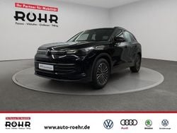 Deep black perleffekt Gebraucht 2024 VW Tiguan Life SUV | 34.650 € (Fairer Preis)