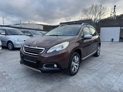 Braun Gebraucht 2013 Peugeot 2008 Allure SUV | 8.900 € (Guter Preis)