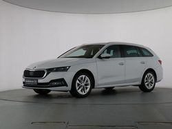 Weiß Gebraucht 2020 Skoda Octavia First Edition Kombi | 23.489 € (Etwas zu teuer)