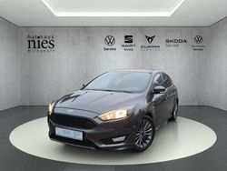 Magneticgrau (metallic) Gebraucht 2018 Ford Focus ST-Line Limousine | 11.490 € (Fairer Preis)