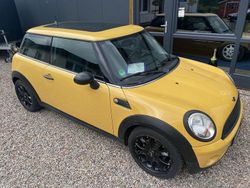 Gelb Gebraucht 2009 Mini ONE Kleinwagen | 4.850 € (Etwas zu teuer)