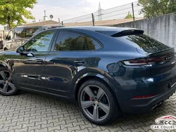 Algarveblau metallic d6 Gebraucht 2023 Porsche Cayenne SUV | 109.888 € (Etwas zu teuer)
