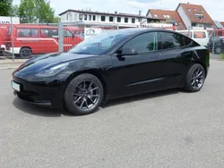 Schwarz Gebraucht 2022 Tesla Model 3 Standard Range Plus Limousine | 35.900 € (Teuer)