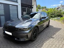 Grau Gebraucht 2021 BMW 330e Sport Line Kombi | 29.490 € (Etwas zu teuer)