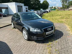 Schwarz Gebraucht 2011 Audi A3 Ambition Limousine | 10.490 €