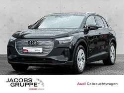 Mythosschwarz metallic Gebraucht 2022 Audi Q4 e-tron Basis SUV | 28.430 € (Fairer Preis)