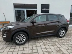 Braun Gebraucht 2017 Hyundai Tucson SUV | 13.490 € (Fairer Preis)