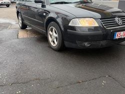 Schwarz Gebraucht 2001 VW Passat Kombi | 999 € (Superpreis)