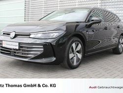 Grenadillschwarz Gebraucht 2024 VW Passat Business Kombi | 33.950 € (Fairer Preis)