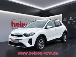 Weiss Gebraucht 2025 Kia Stonic Vision SUV | 23.480 € (Fairer Preis)