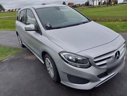 Silber Gebraucht 2015 Mercedes B200 Van / Kleinbus | 7.850 € (Superpreis)