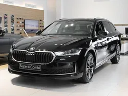 Schwarz (ebony schwarz metallic) Neu 2025 Skoda Superb Selection Kombi | 46.726 € (Fairer Preis)