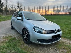 Silber Gebraucht 2009 VW Golf VI Kleinwagen | 8.800 € (Teuer)