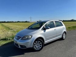 Grau Gebraucht 2005 VW Golf Plus Cross Comfortline Van / Kleinbus | 2.500 € (Fairer Preis)