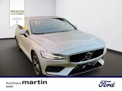 Bright silber Gebraucht 2021 Volvo V60 Momentum Kombi | 24.690 € (Superpreis)