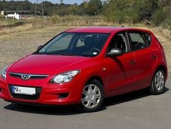 Rot Gebraucht 2009 Hyundai i30 Edition+ Limousine | 2.999 € (Fairer Preis)