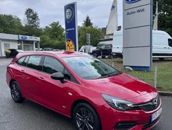 Rot Gebraucht 2022 Opel Astra Design & Tech Kombi | 16.787 € (Guter Preis)
