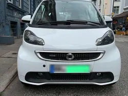 Weiß Gebraucht 2013 Smart ForTwo Coupé Brabus Coupé | 6.999 € (Fairer Preis)