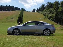 Grau Gebraucht 2005 Alfa Romeo GT Distinctive Coupé | 18.600 €