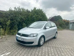 Silber Gebraucht 2010 VW Golf Plus Cross Comfortline Van / Kleinbus | 5.290 € (Fairer Preis)