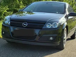 Schwarz Gebraucht 2004 Opel Astra Sport Kombi | 3.200 € (Fairer Preis)