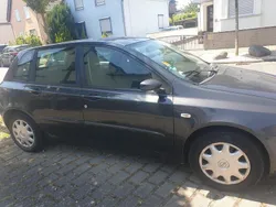 Grau Gebraucht 2007 Fiat Stilo Active Kombi | 500 € (Superpreis)