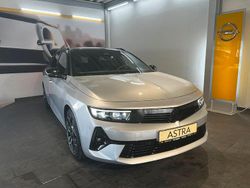 Kristall silber (metallic) Gebraucht 2024 Opel Astra Ultimate Kombi | 29.990 € (Etwas zu teuer)