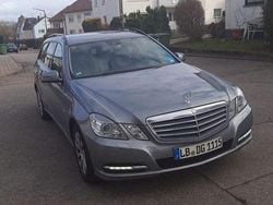 Silber Gebraucht 2010 Mercedes E300 Limousine | 9.000 € (Guter Preis)