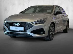 Silber Gebraucht 2024 Hyundai i30 Advantage Limousine | 21.990 € (Guter Preis)