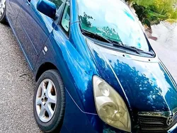 Blau Gebraucht 2003 Toyota Corolla Verso Van / Kleinbus | 1.450 €