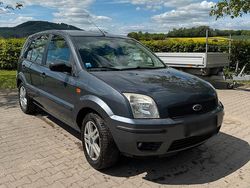 Grau Gebraucht 2003 Ford Fusion Kleinwagen | 2.000 € (Fairer Preis)