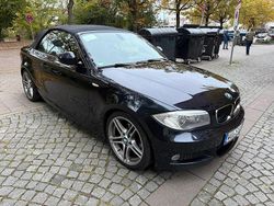 Schwarz Gebraucht 2012 BMW 118 Cabriolet Sport Line Cabrio | 8.600 € (Fairer Preis)