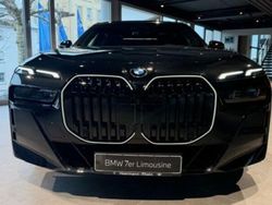 Schwarz Neu 2025 BMW 740 M Sport Limousine | 116.190 €
