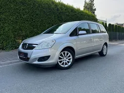 Silber Gebraucht 2009 Opel Zafira Edition Van / Kleinbus | 3.950 € (Fairer Preis)