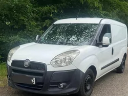Weiß Gebraucht 2011 Fiat Doblò Van / Kleinbus | 3.300 € (Fairer Preis)