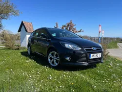 Schwarz Gebraucht 2012 Ford Focus Champions Edition Kombi | 2.990 € (Guter Preis)