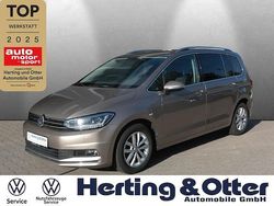 Beige Gebraucht 2017 VW Touran Highline Van / Kleinbus | 20.900 € (Fairer Preis)